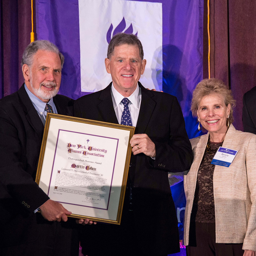 Martin Cohen (STERN ’76) accepting award