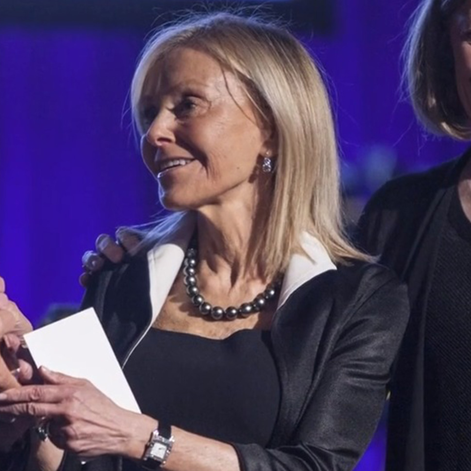 Linda Carter (STEINHARDT '74)